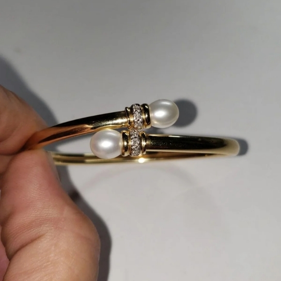 14k diamond pearl cuff bracelet - Picture 1 of 6